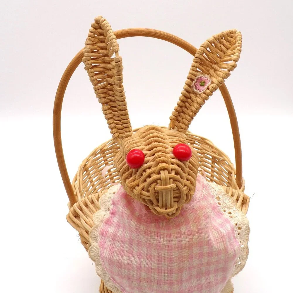 VTG Bunny Rabbit Basket Apron Wicker Woven Cottagecore Kitchen Decor Tabletop